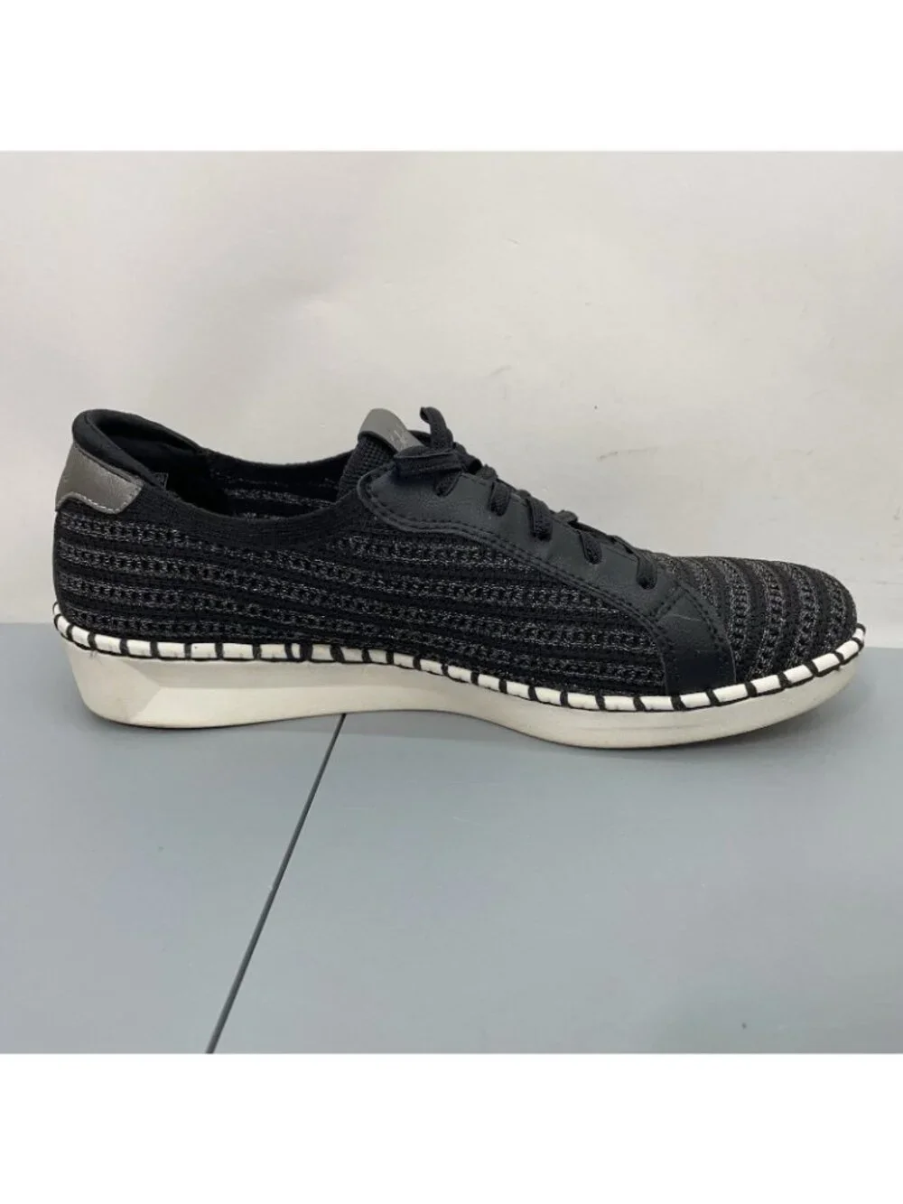 Skechers Sepulveda 2.0 Radiant Walk Sneakers Shoes Slip On Silver Black Women 10